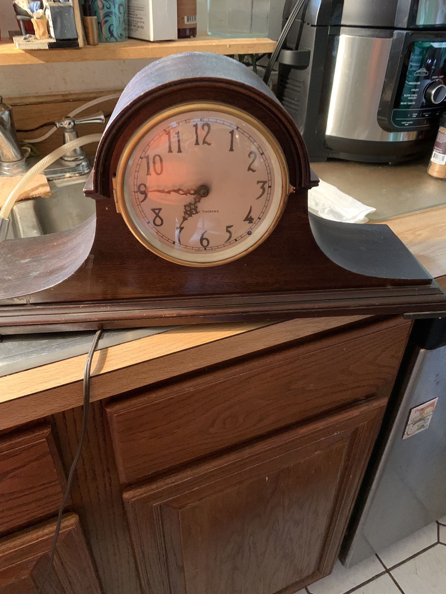 Seth Thomas Electric Clock