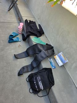 Triathlon swimming gear