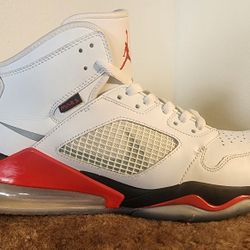 Size 11.5 AIR JORDAN SPIZIKE. EXCELLENT CONDITION