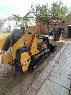 Vermeer S925TX Mini Skid Steer Track Loader