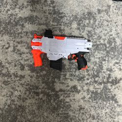 NERF ULTRA AMP Dart Gun