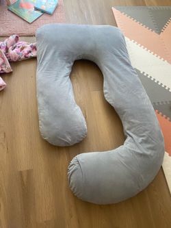 Pregnancy pillow