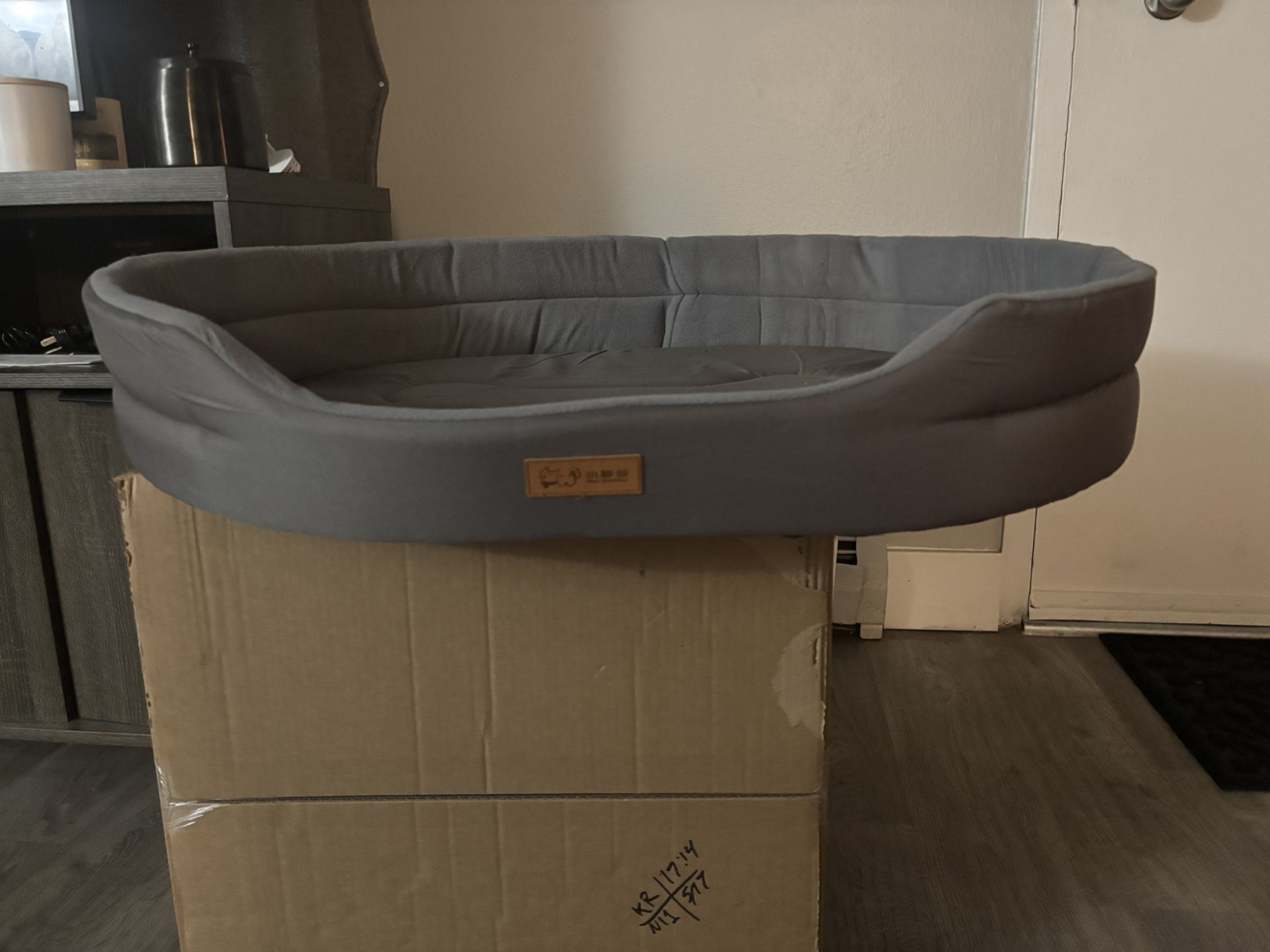 Brand New Dog Bed 