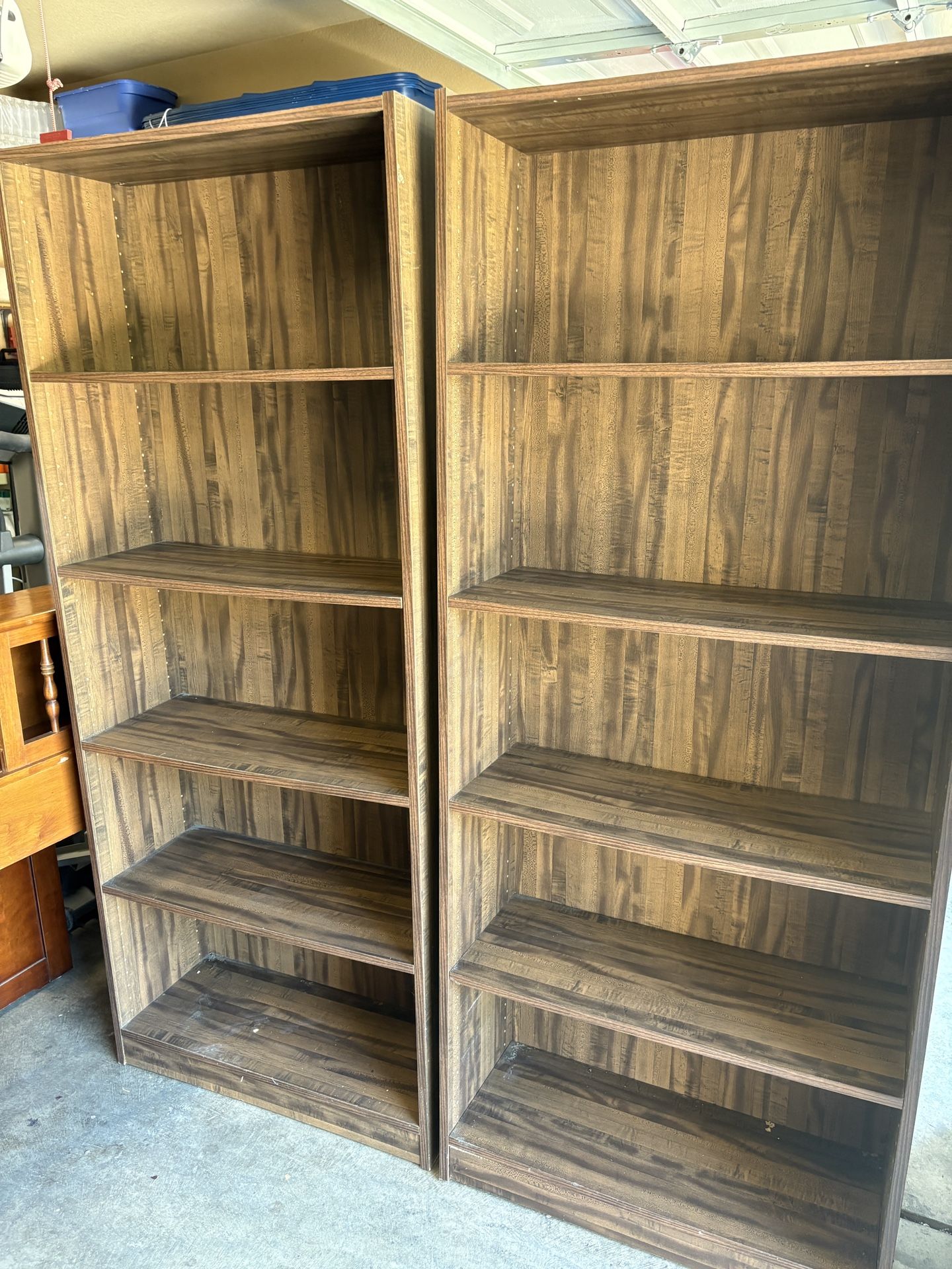 Bookcase / Bookshelf / Shelving / Storage Cabinet