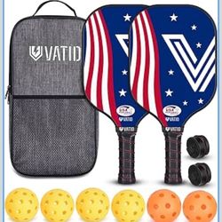 Pickleball Paddles,USAPA Pickleball Set of 2 Lightweight Graphite Pickleball Rackets,4 Outdoor & 2 Indoor Pickleball Balls,