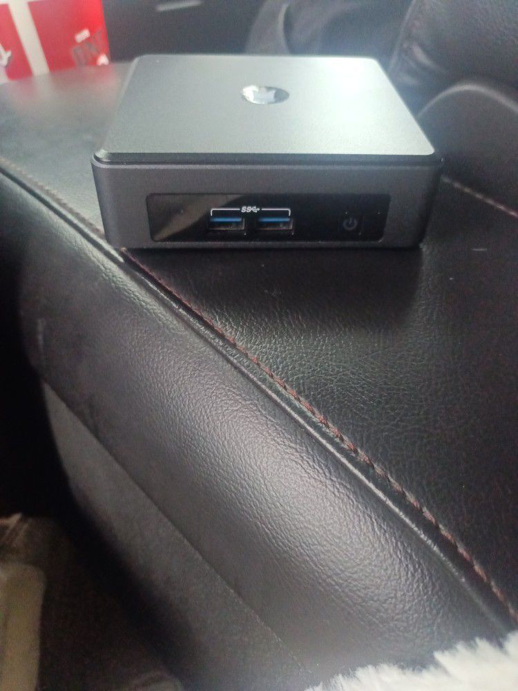 Intel Nuc 7 i5