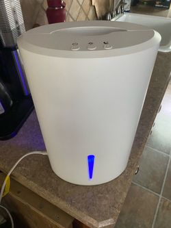Mini dehumidifier