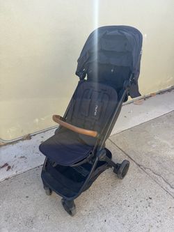 NUNA TRVL Stroller, compatible with car seat