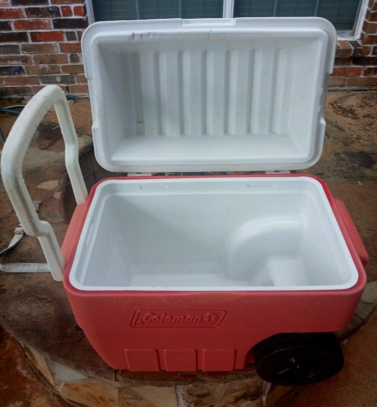 Original Red COLEMAN  COOLER with PULL HANDLE AND WHEELS, The Classic COLEMAN  