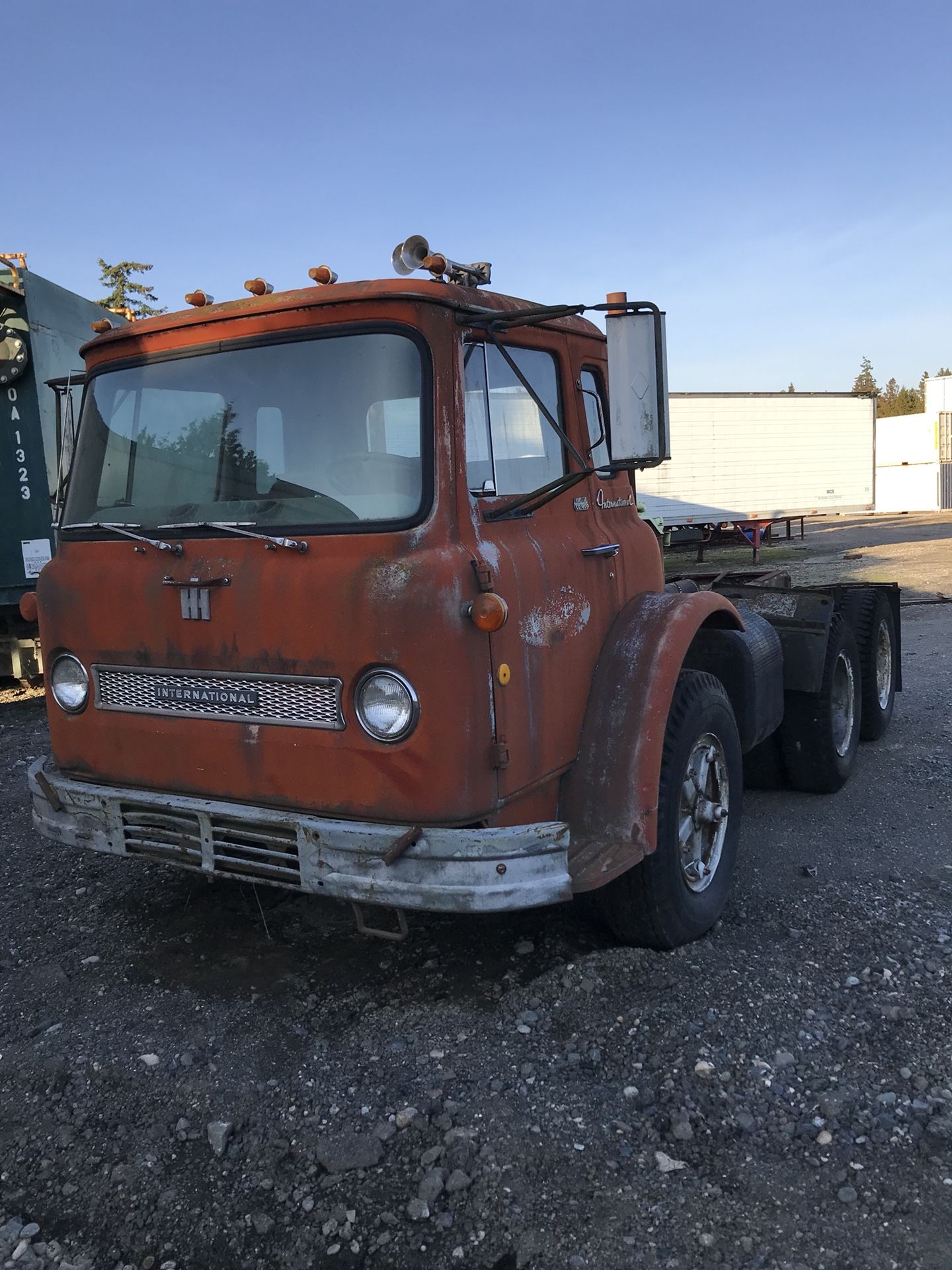 International Harvester Loadstar CO 1800!