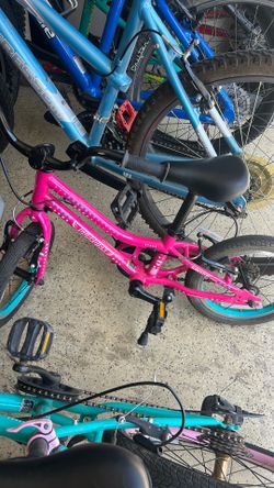 Girls bicycle / bike