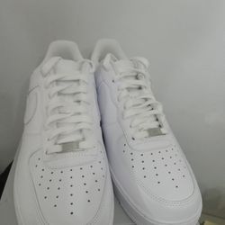 Air Force 1 Men Size 8, 9, 10, 13, 15