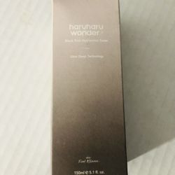 Haruharu Wonder Face Moisterizer/Toner for all Skin Types New Open Box