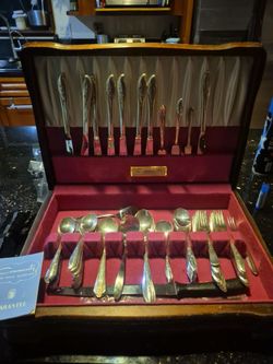 Community the finest silverplate set