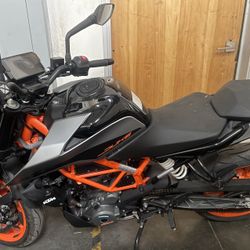 2021 Duke KTM 390