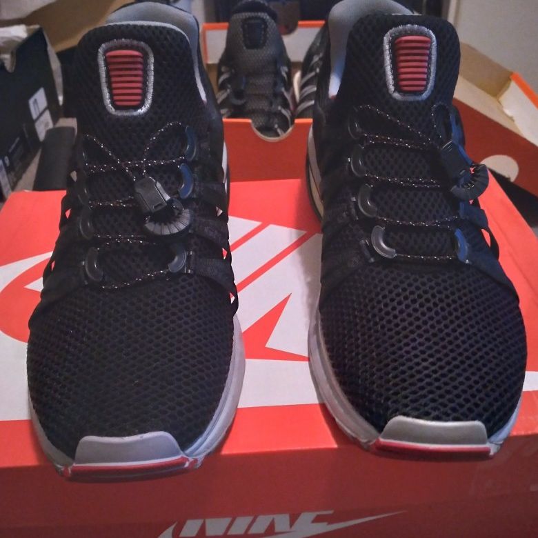 Nike Shox Gravity