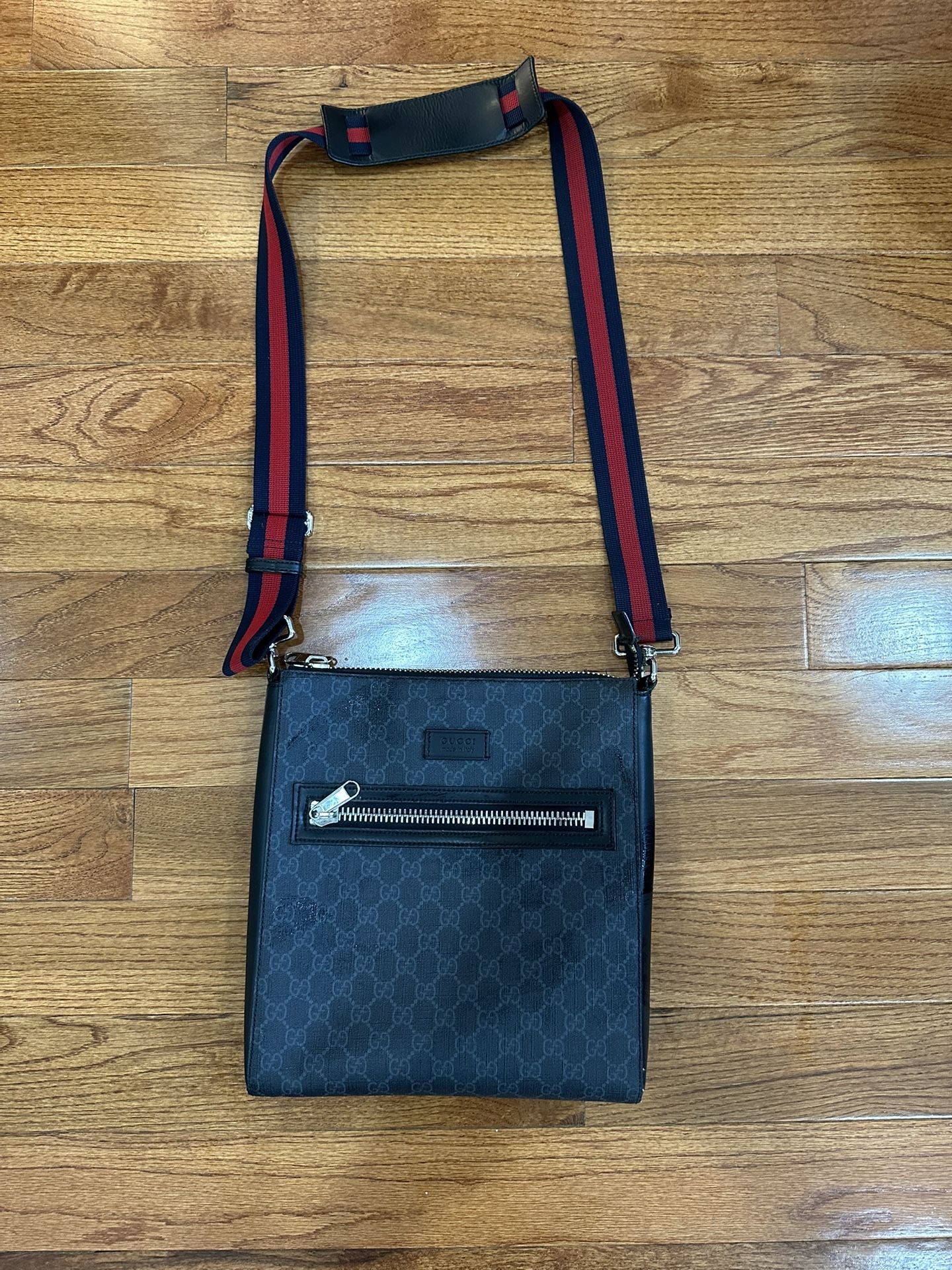 GG Gucci Black Messenger bag (Pre-owned) 