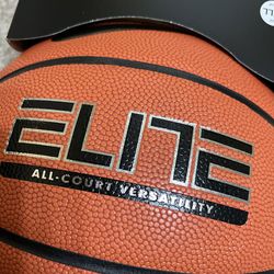 Nike Elite All-Court 8P Basketball.