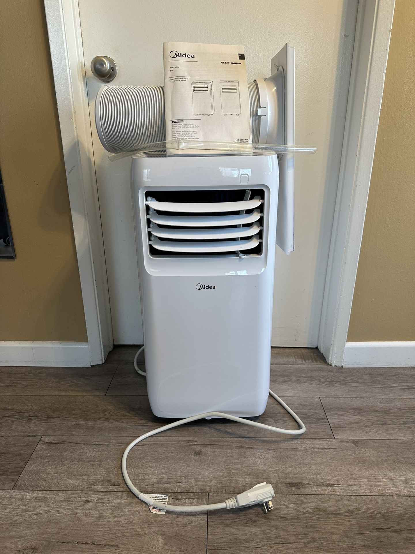 Midea 8,000 BTU Portable Air Conditioner (5,300 BTU SACC)