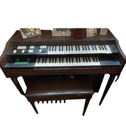 Vintage Organ 