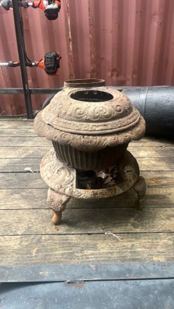 Antique Cast Iron Pot Belly Stove