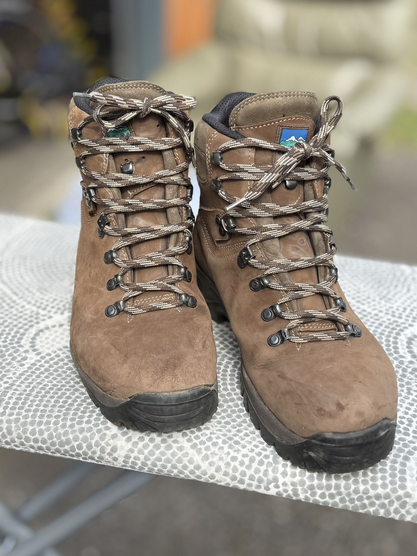 Top Of Line Cabela-Meindl Hiking Boots