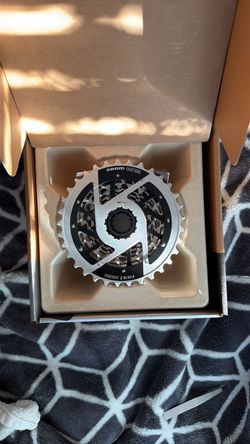 SRAM Red Cassette 10-33