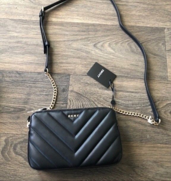 Authentic DKNY Crossbody Bag, New With Tag for Sale in El Paso, TX