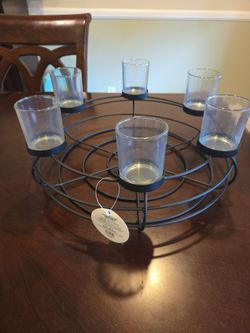 Black wire votive centerpiece