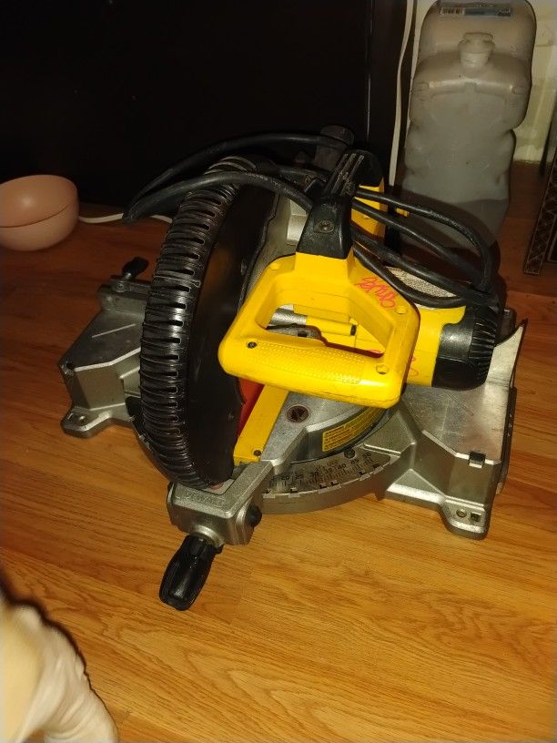 DeWalt Circular Saw