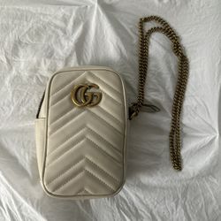 All White Gucci Purse, High Top Sneakers, & Wallet Set for Sale in Alden,  IL - OfferUp