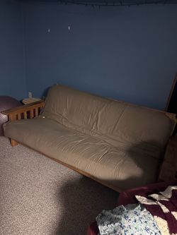 Full size futon