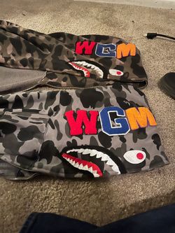 one grey bape hoodie only photo I have of it but if you won’t more photos dm me