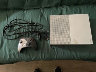Xbox one S (1TB)