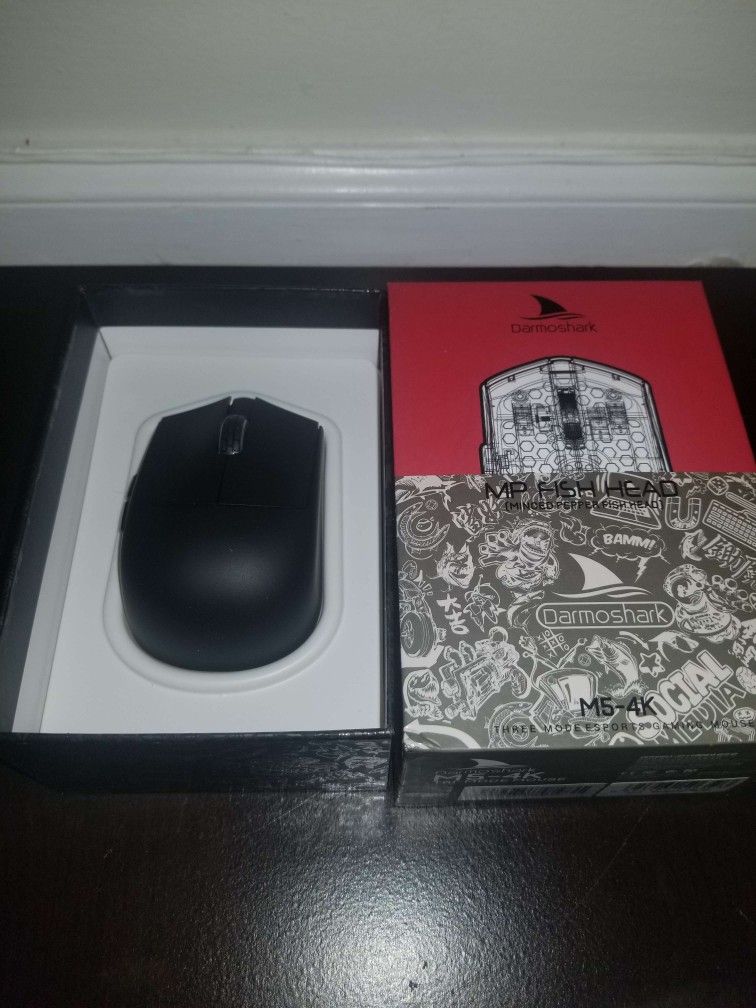 Darmoshark M5-4k Tri-mode Mouse