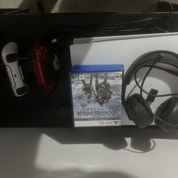 PS5,3 controllers, turtle beach headset,controller charging stand,3 games