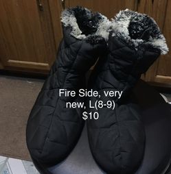 Fire side slippers woman size 10