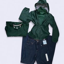 BUNDLE/SET 💚Green Magellan M youth rain jacket, turtle neck green shirt, green school soft collar neck, and relaxed straight jeans cat & jack