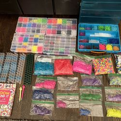HUGE Lot Of rainbow Looms And Beads 