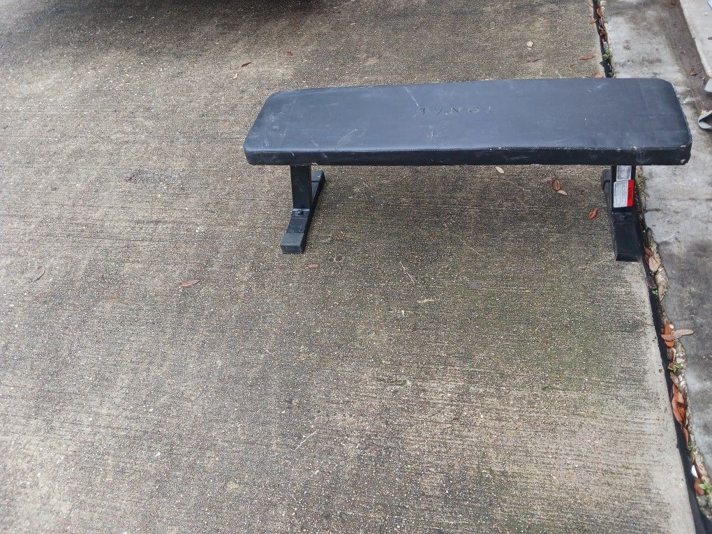 Weight Bench 