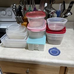 Free Tupperware / Stainless Steel Cups