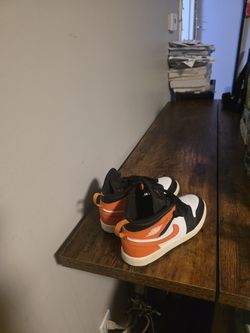 Black & orange Boys 2 buiy jordan sneakers