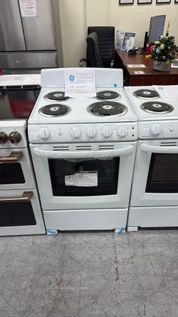GE. 24 In Wide Electric Stove