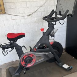 Peloton bike 