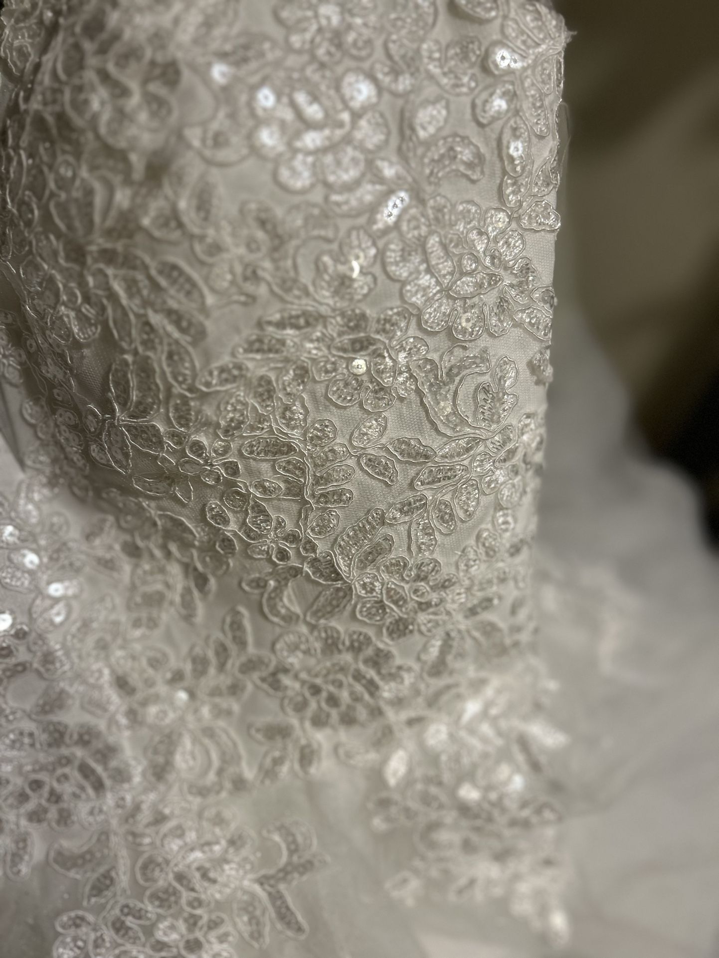 Gorgeous White Gown Size 8 Corset Back NEW WITH TAGS