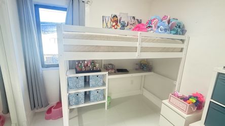 Cama con poco uzo