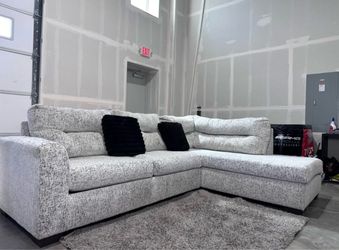 Off White L Shape Sectional Couch-FREE DELIVERY 🚚