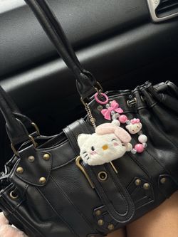 Hello Kitty charm keychain