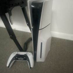 Console - PlayStation 5 with Controller