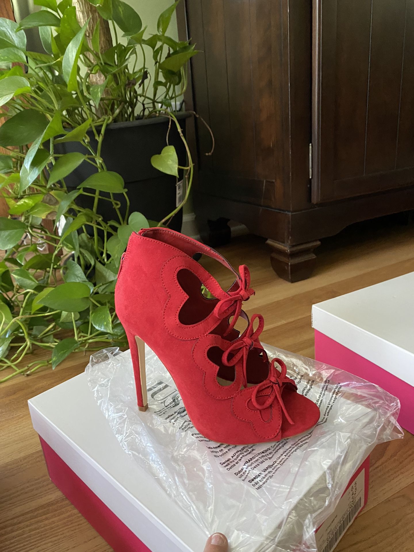 Just Fab Amoreena Red Suede Pumps